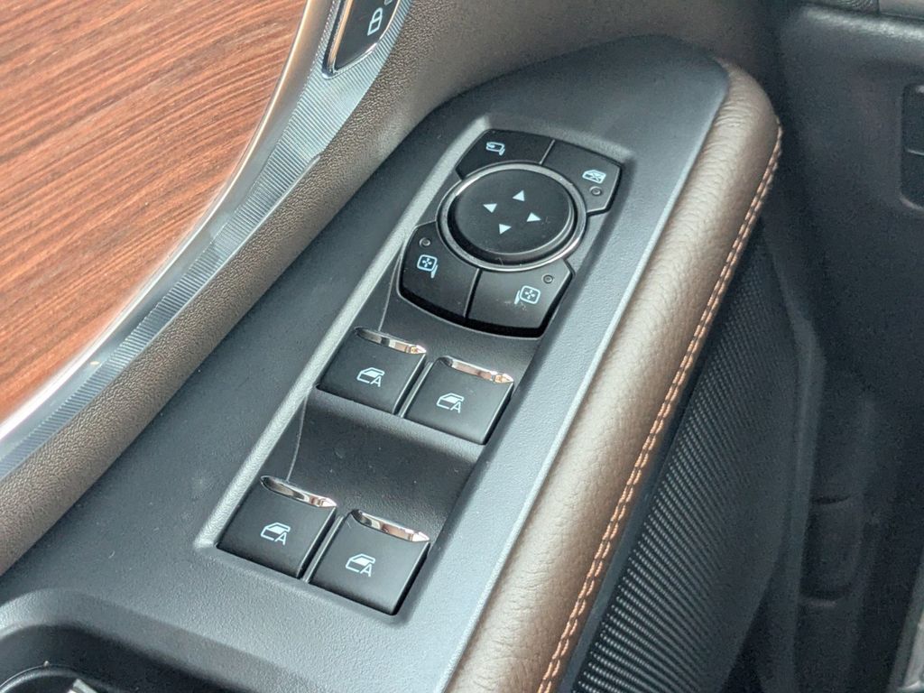 2025 Ford Expedition King Ranch