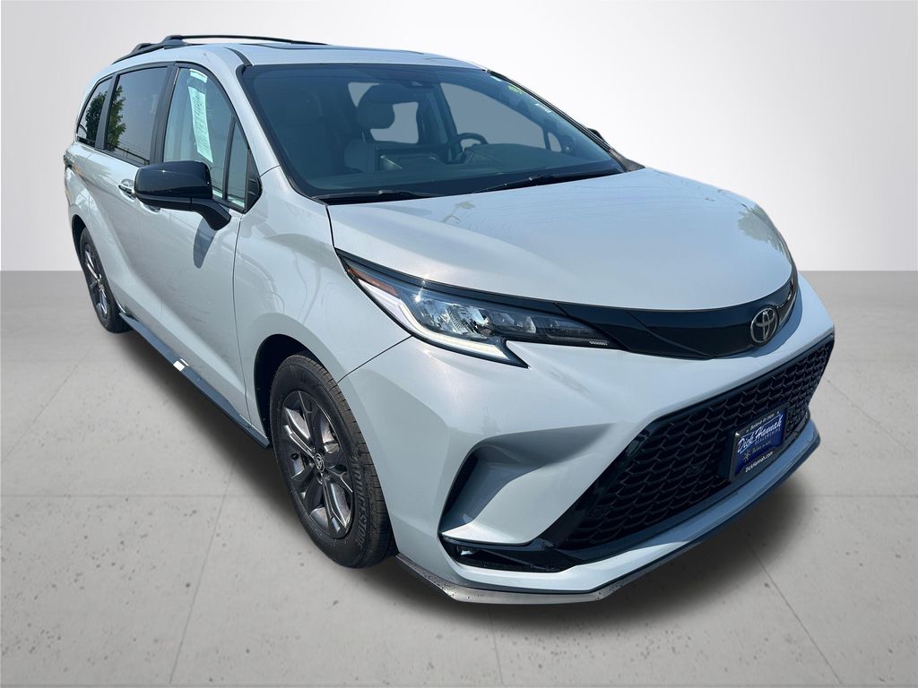 2026 Toyota Sienna XSE
