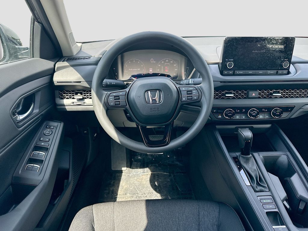 2025 Honda Accord SE 18