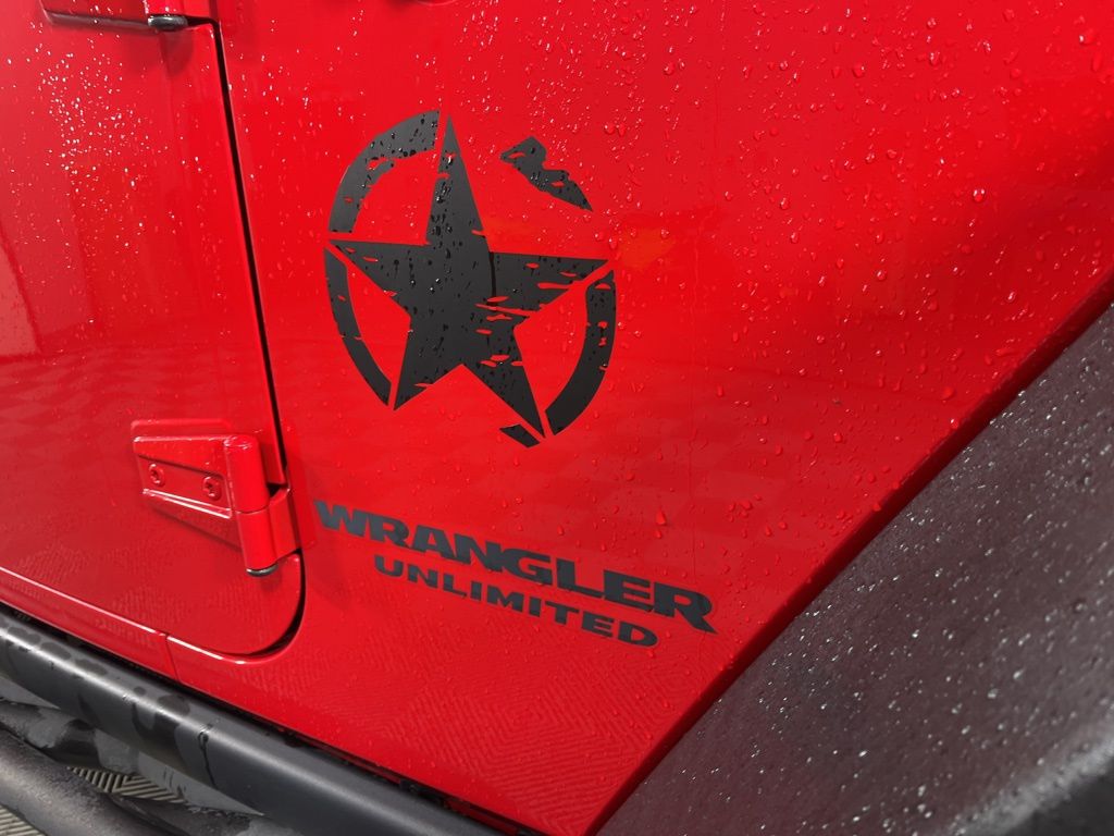 Thumbnail: 2017 Jeep Wrangler - 8