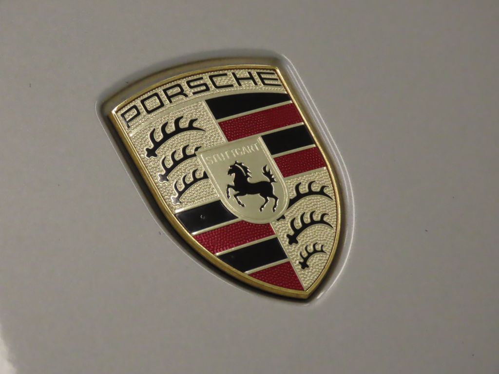 Thumbnail: 2017 Porsche 911 - 21