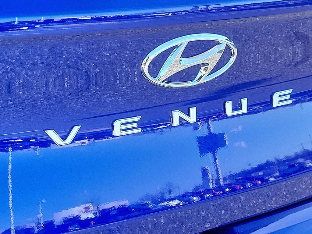 Thumbnail: 2025 Hyundai Venue - 5
