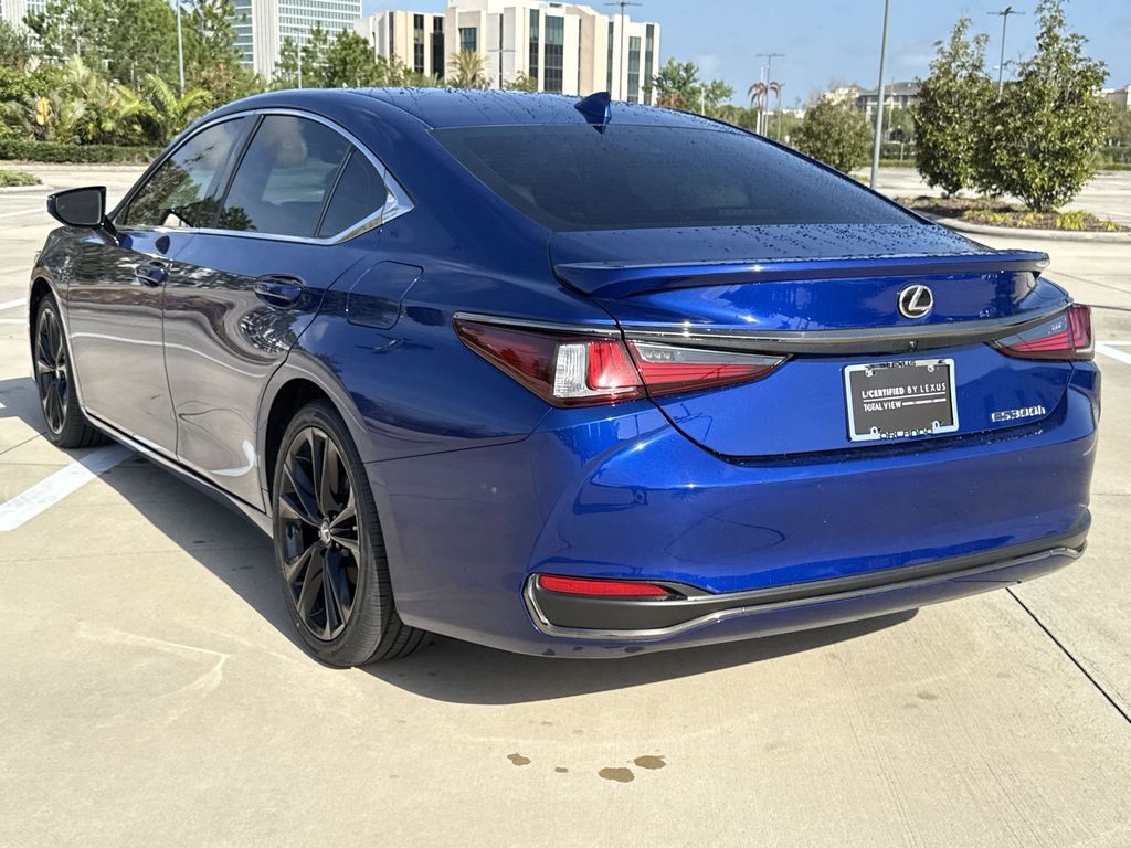 Thumbnail: 2023 Lexus ES - 10