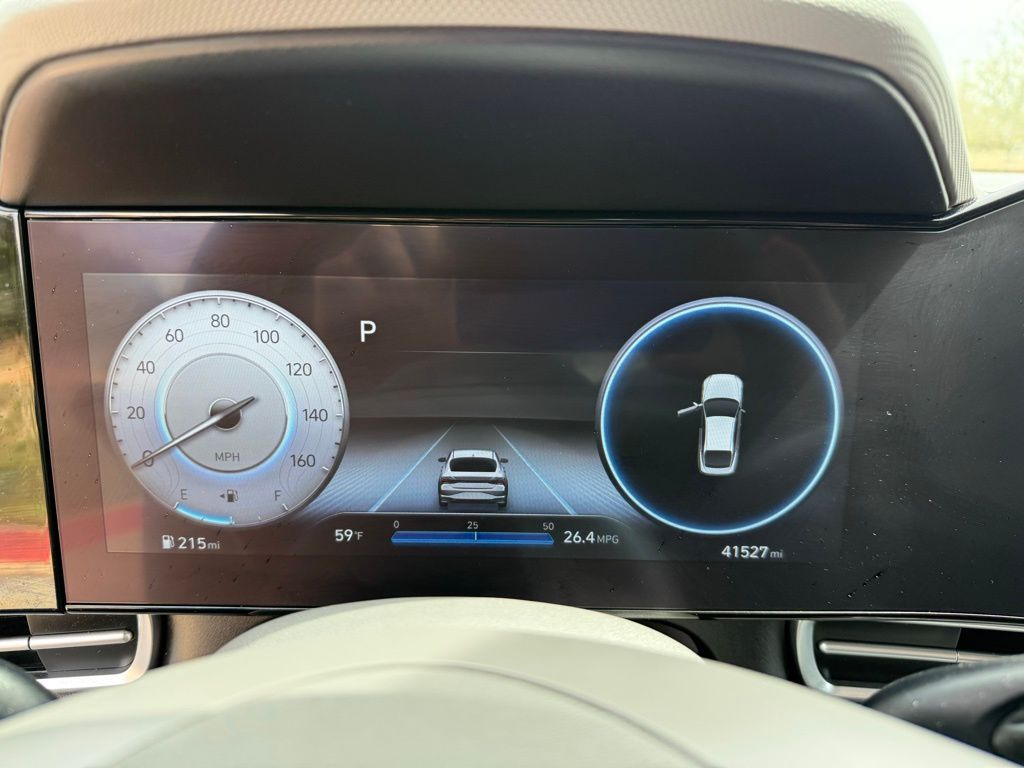 Thumbnail: 2023 Hyundai Elantra - 17