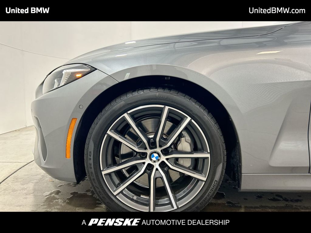 Thumbnail: 2025 BMW 4 Series - 10