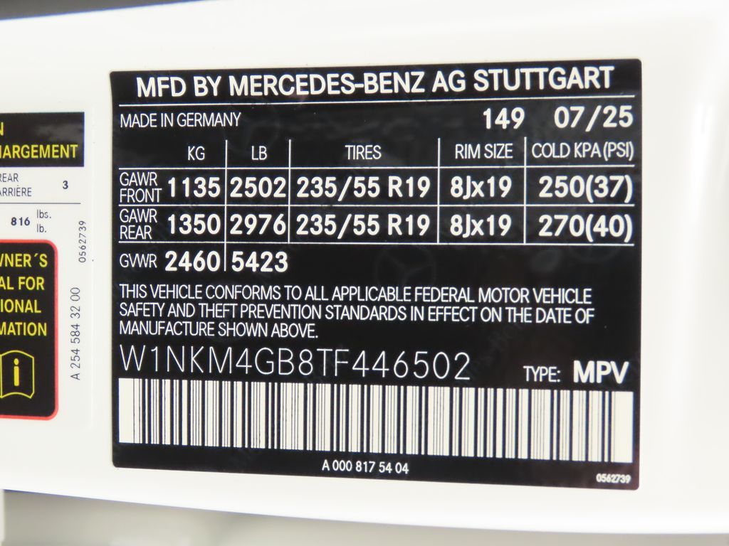 Certified Used 2026 White Mercedes-Benz GLC 300 image 32