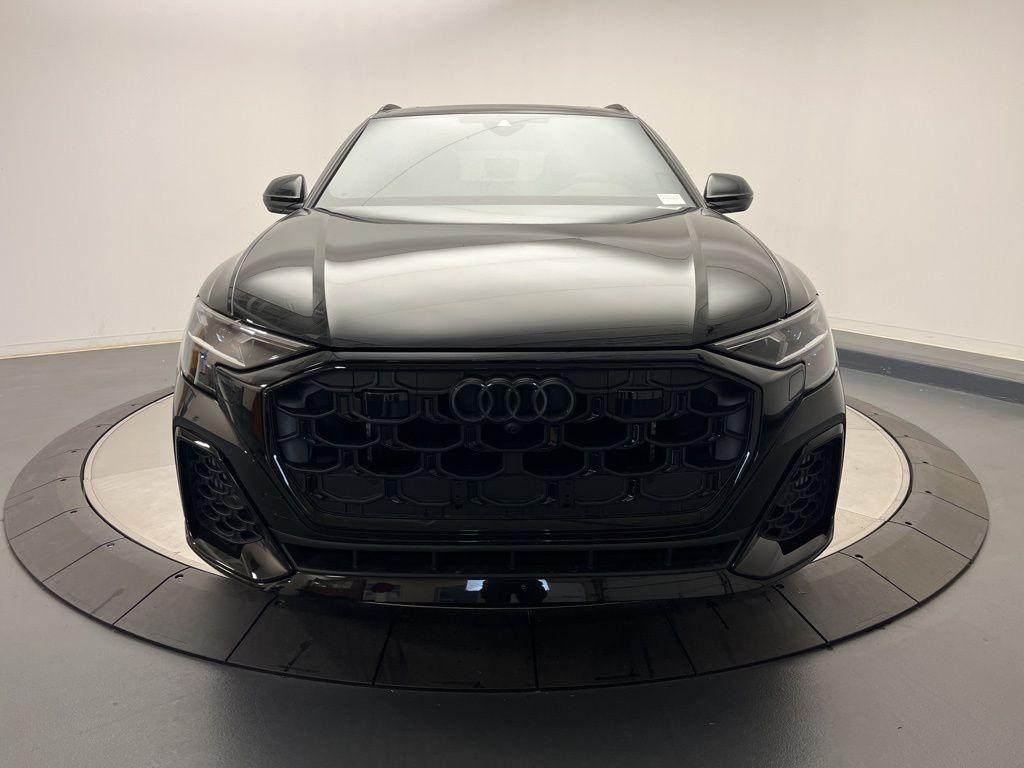 Thumbnail: 2024 Audi SQ8 - 8