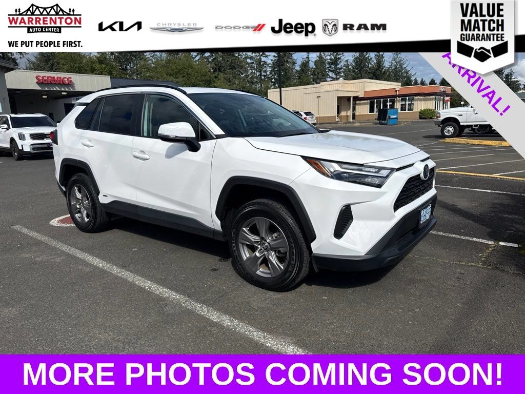 2024 Toyota RAV4 Hybrid XLE