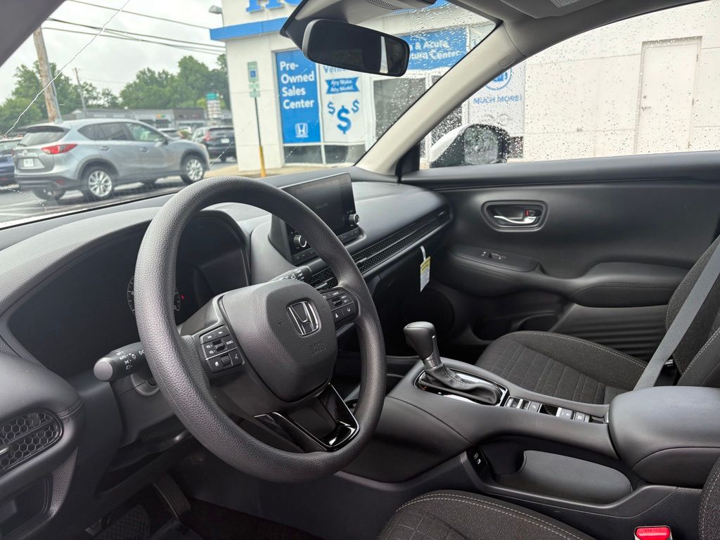 2025 Honda HR-V AWD LX