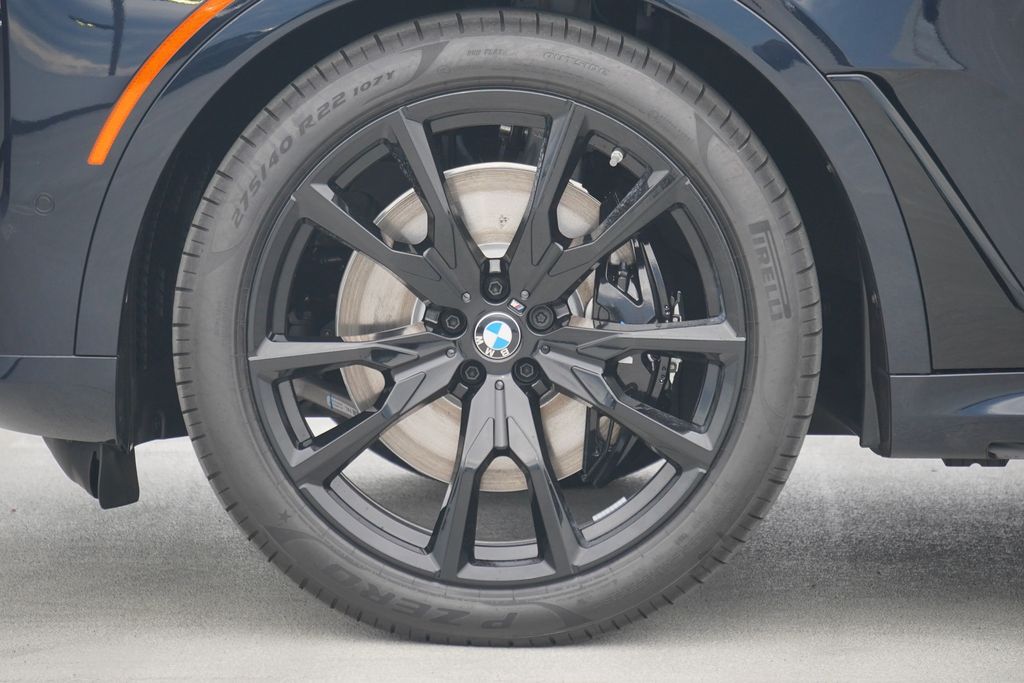 Thumbnail: 2026 BMW X7 - 5
