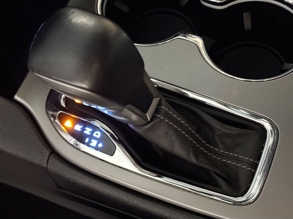 2020 Jeep Grand Cherokee Overland