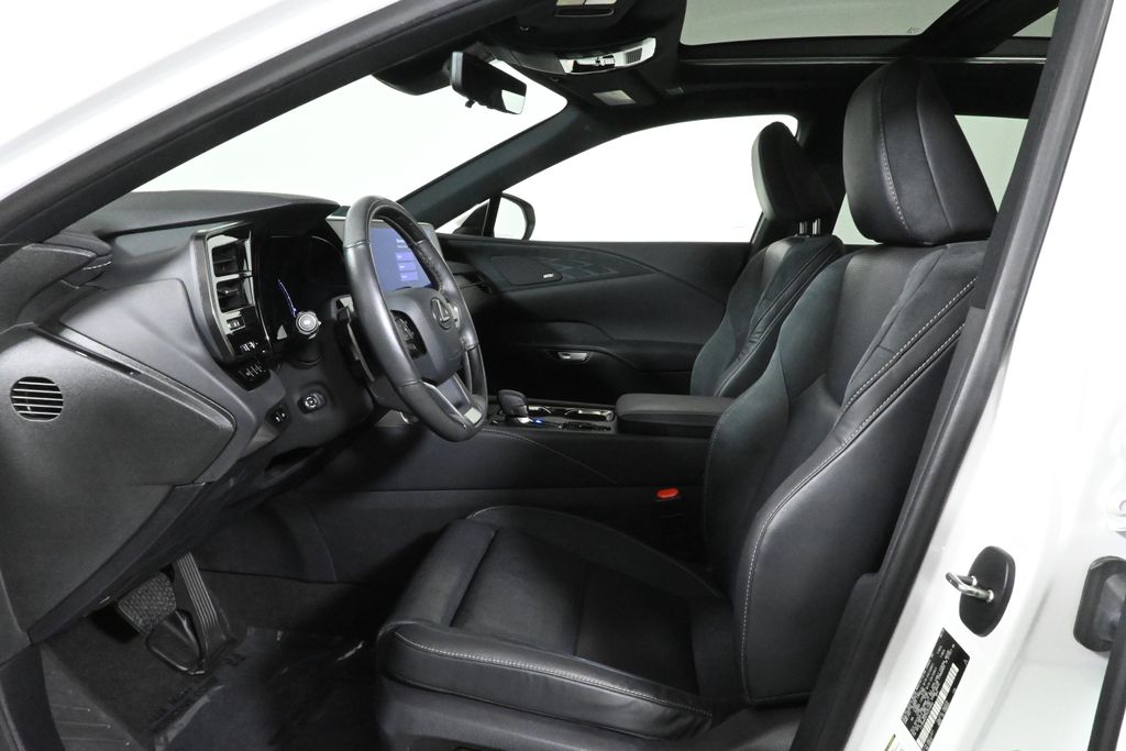 Thumbnail: 2023 Lexus RX - 3