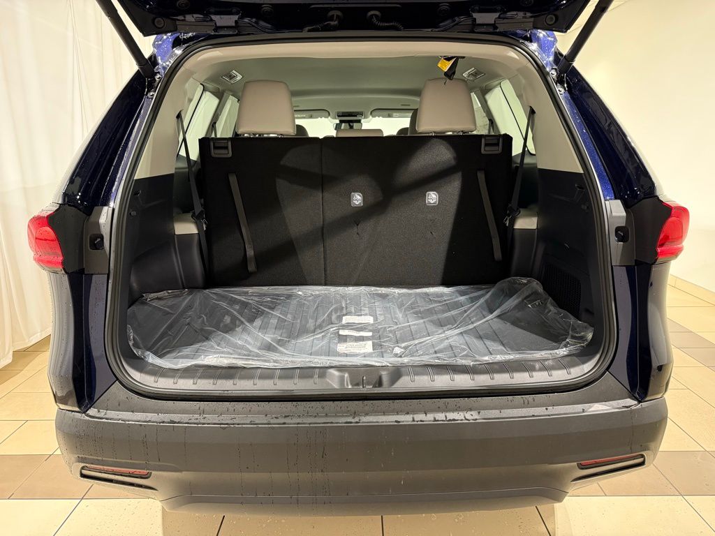 Thumbnail: 2026 Toyota Grand Highlander - 11