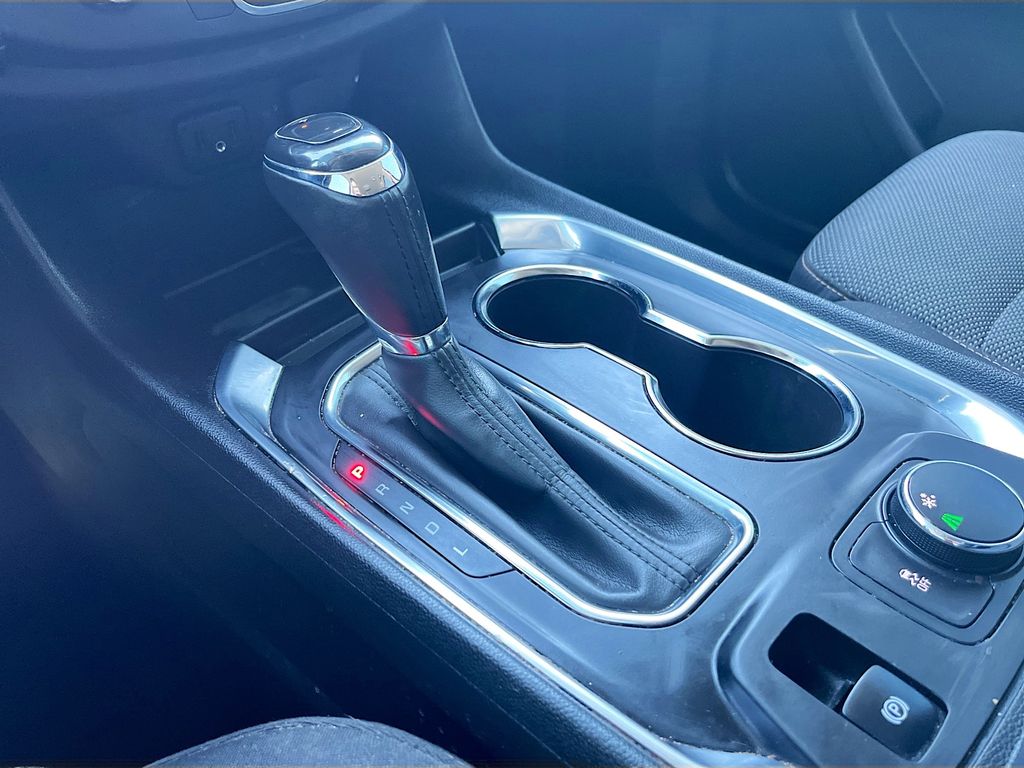 Used 2019 White Chevrolet LT image 16