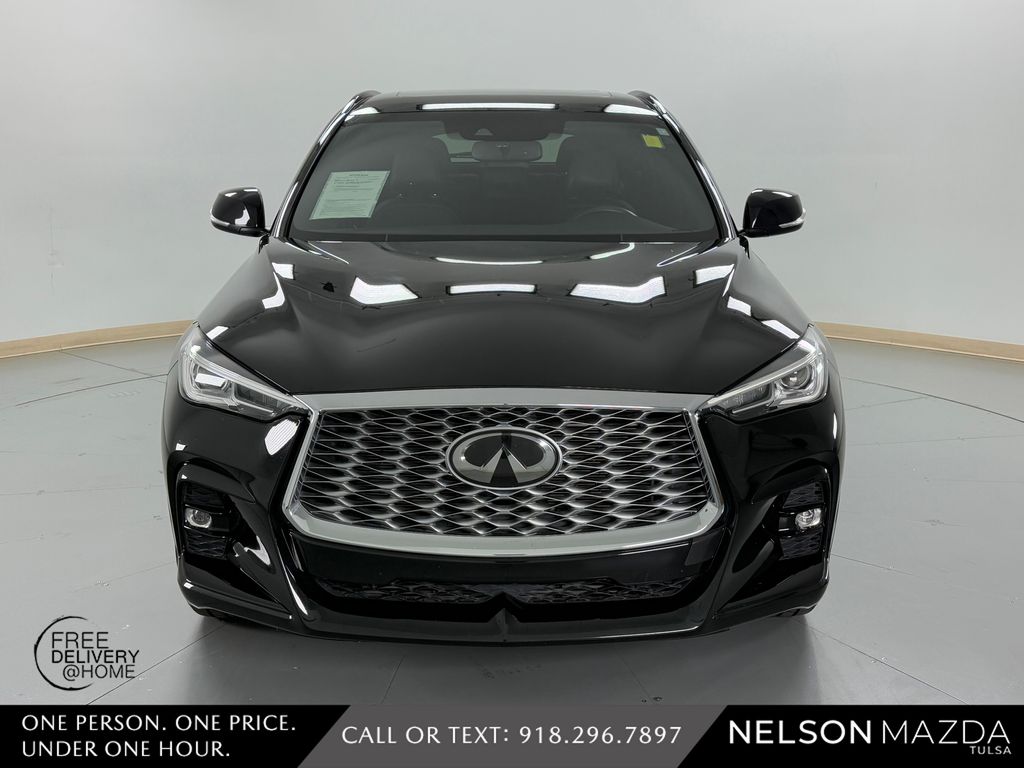 Used 2022 Black INFINITI LUXE image 2