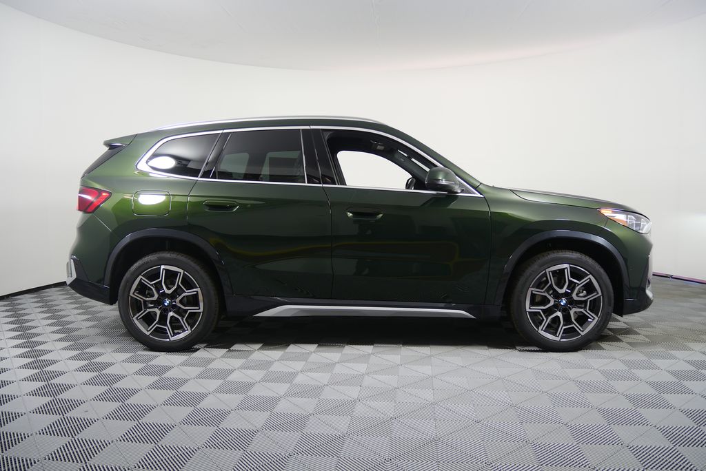 Thumbnail: 2025 BMW X1 - 2