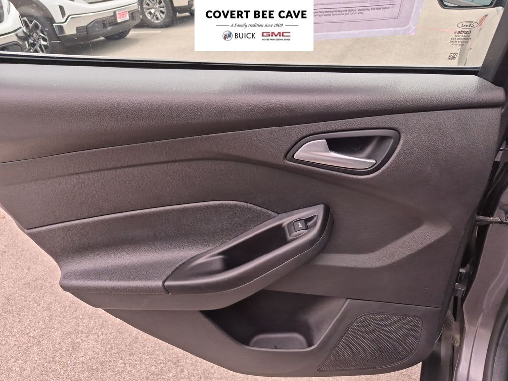 Used Car 2013 Ford Focus  Se For Sale Under $10,000 In Austin, Texas