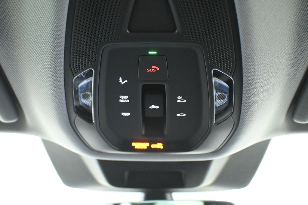 Thumbnail: 2025 Audi Q5 - 16