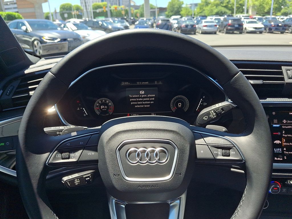 Thumbnail: 2023 Audi Q3 - 20
