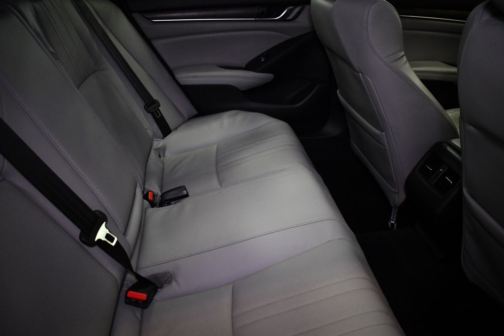 Thumbnail: 2018 Honda Accord - 31