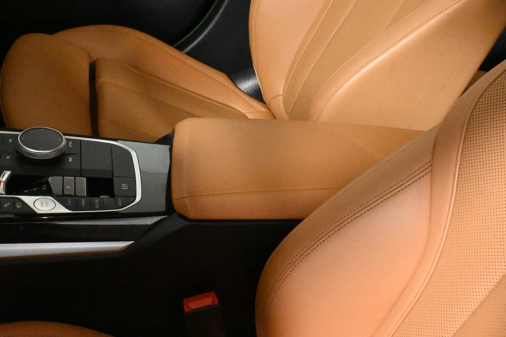 Thumbnail: 2023 BMW 3 Series - 27