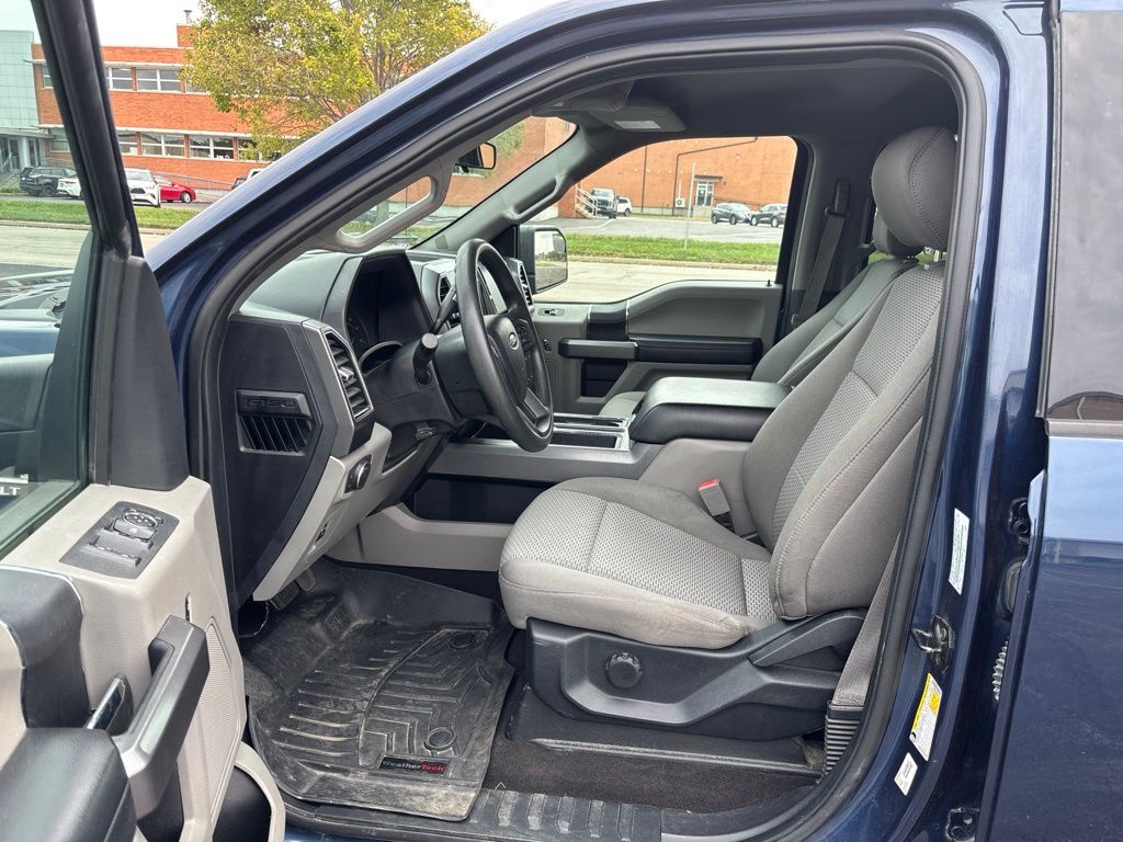 2020 Blue Ford F-150 XLT 4X4 Truck