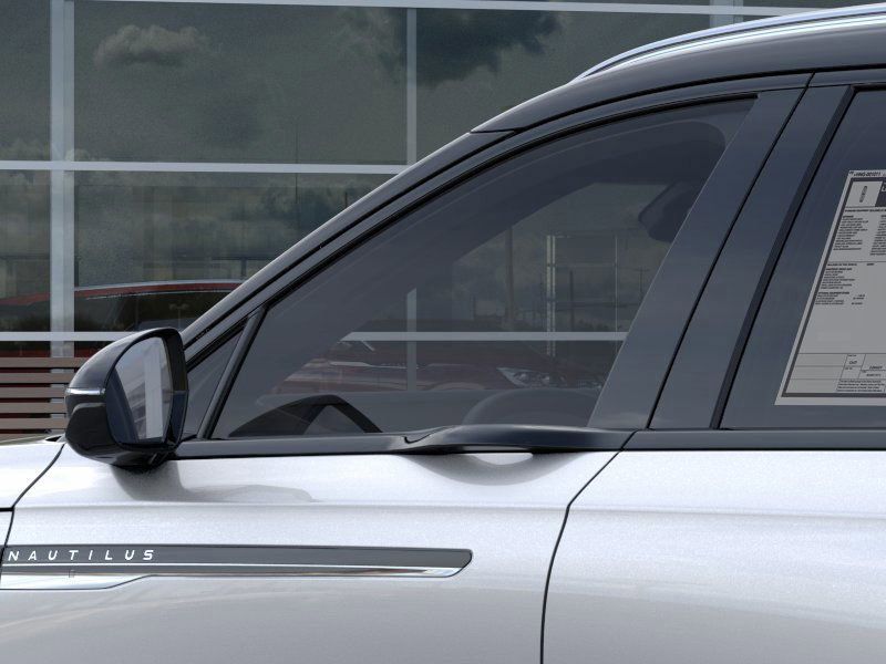 2025 Lincoln Nautilus Reserve