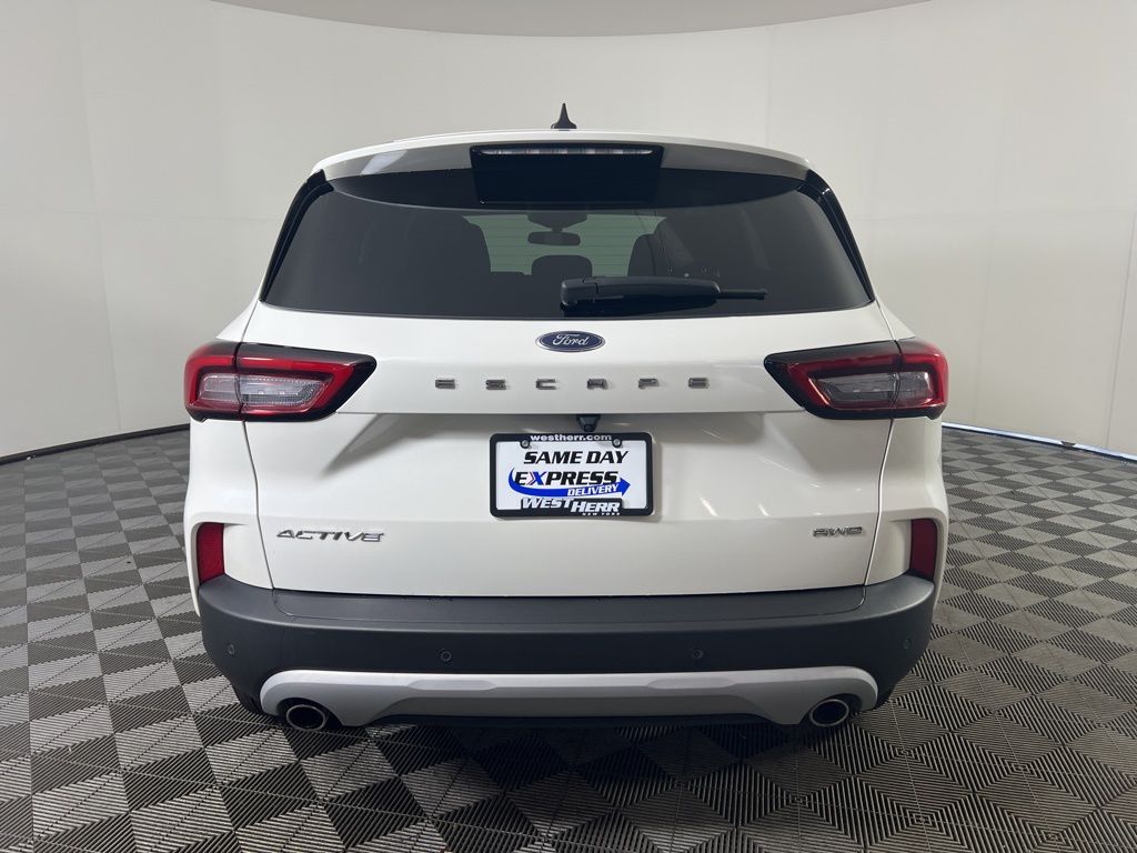 Used 2023 White Ford Active image 5