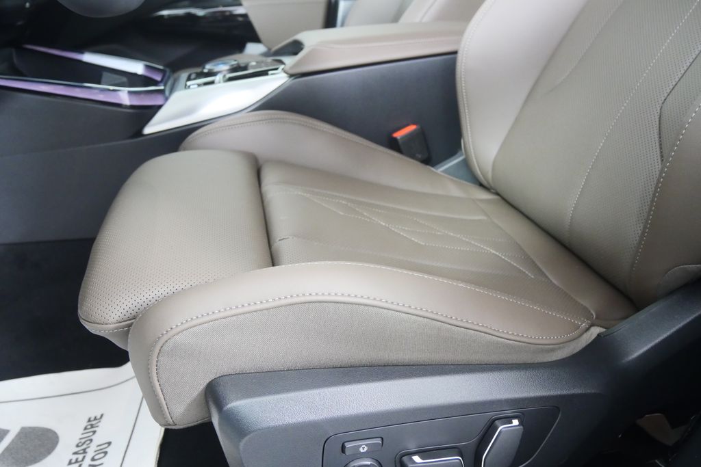 Thumbnail: 2026 BMW X3 - 10