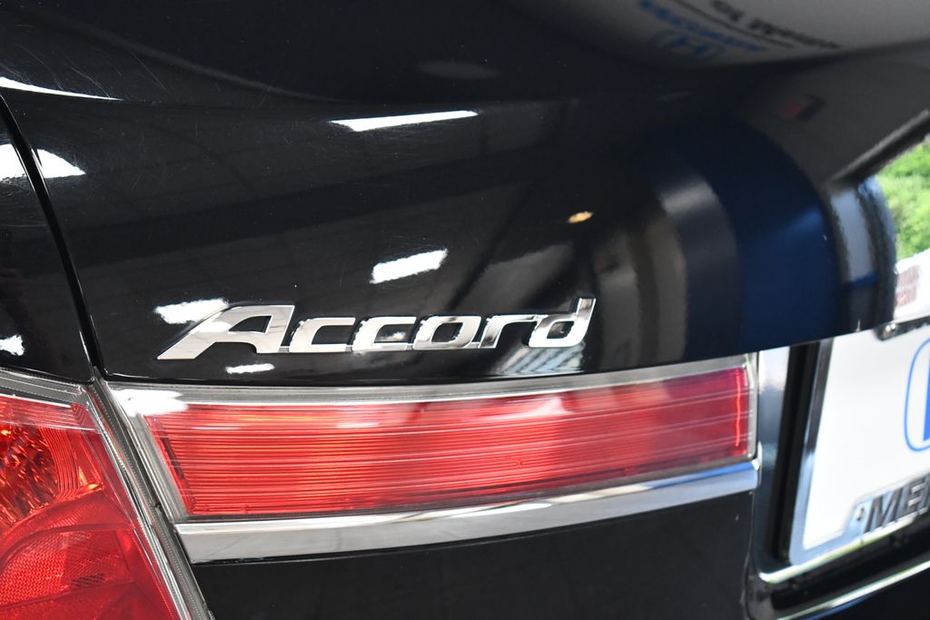 Thumbnail: 2011 Honda Accord - 6