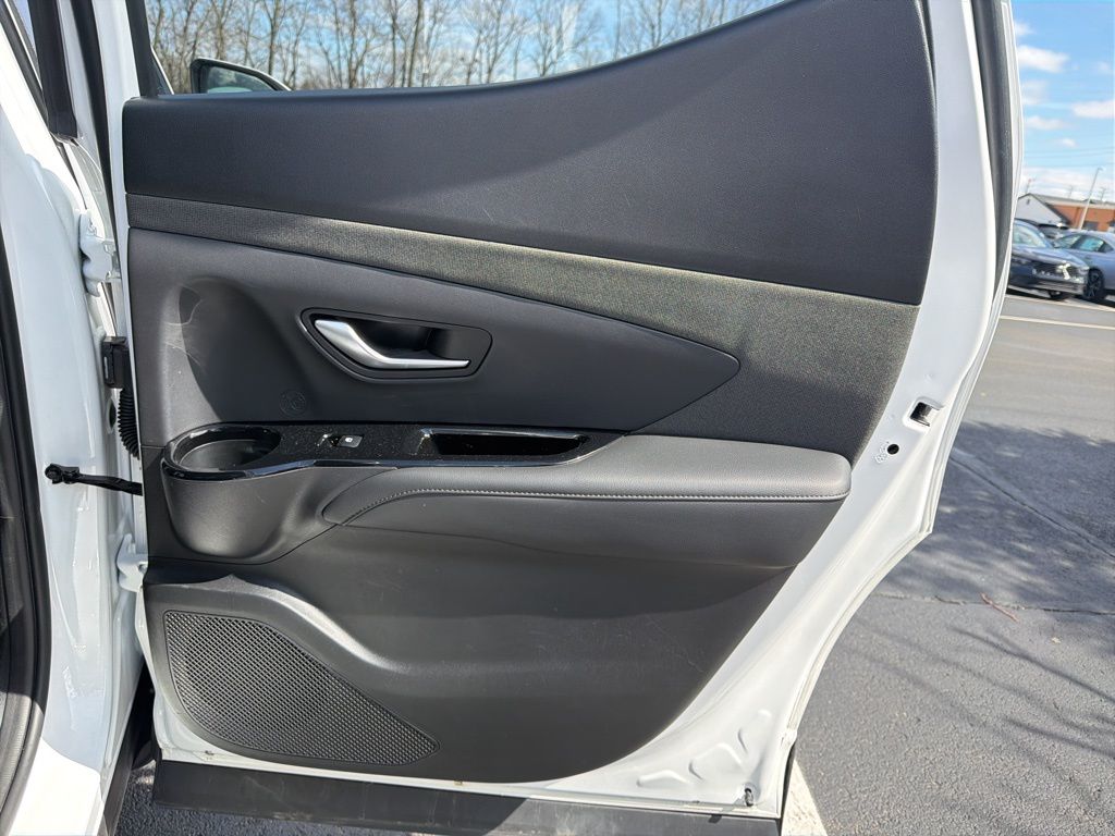 Thumbnail: 2023 Hyundai Santa Cruz - 24