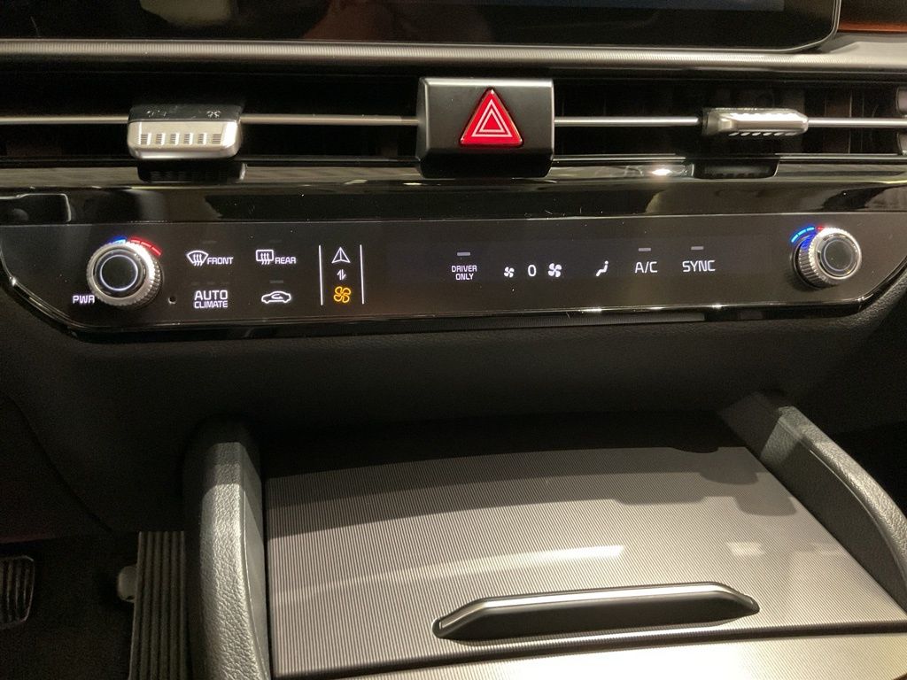 New 2026 Black Kia SX-Prestige image 16