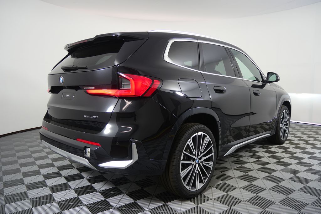 Thumbnail: 2026 BMW X1 - 3