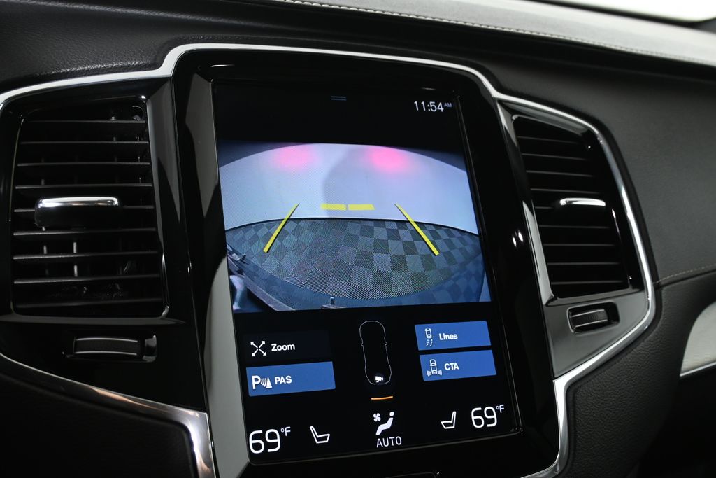 Thumbnail: 2020 Volvo XC90 - 26