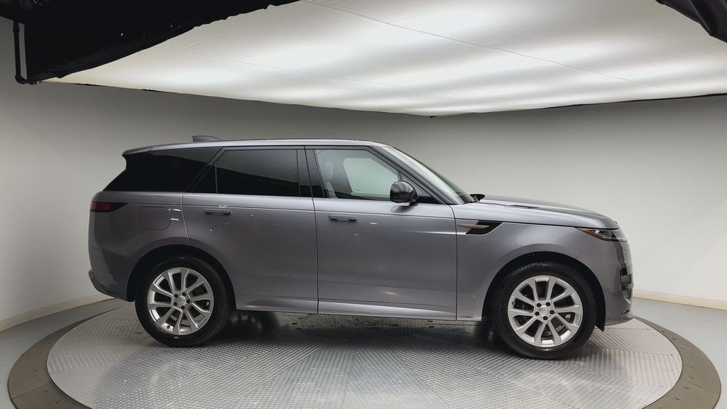 Thumbnail: 2024 Land Rover Range Rover Sport - 9