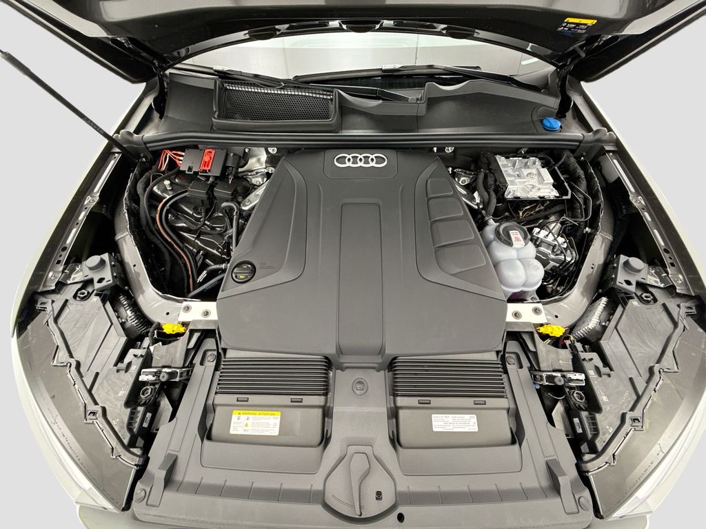 Thumbnail: 2026 Audi Q7 - 30