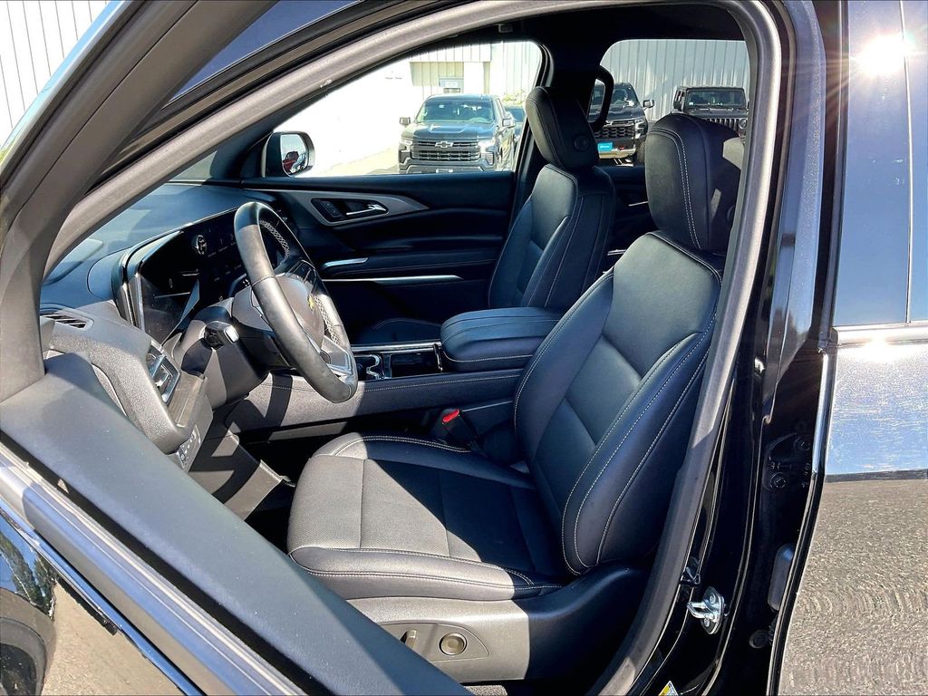 2024 Chevrolet Traverse — photo 10