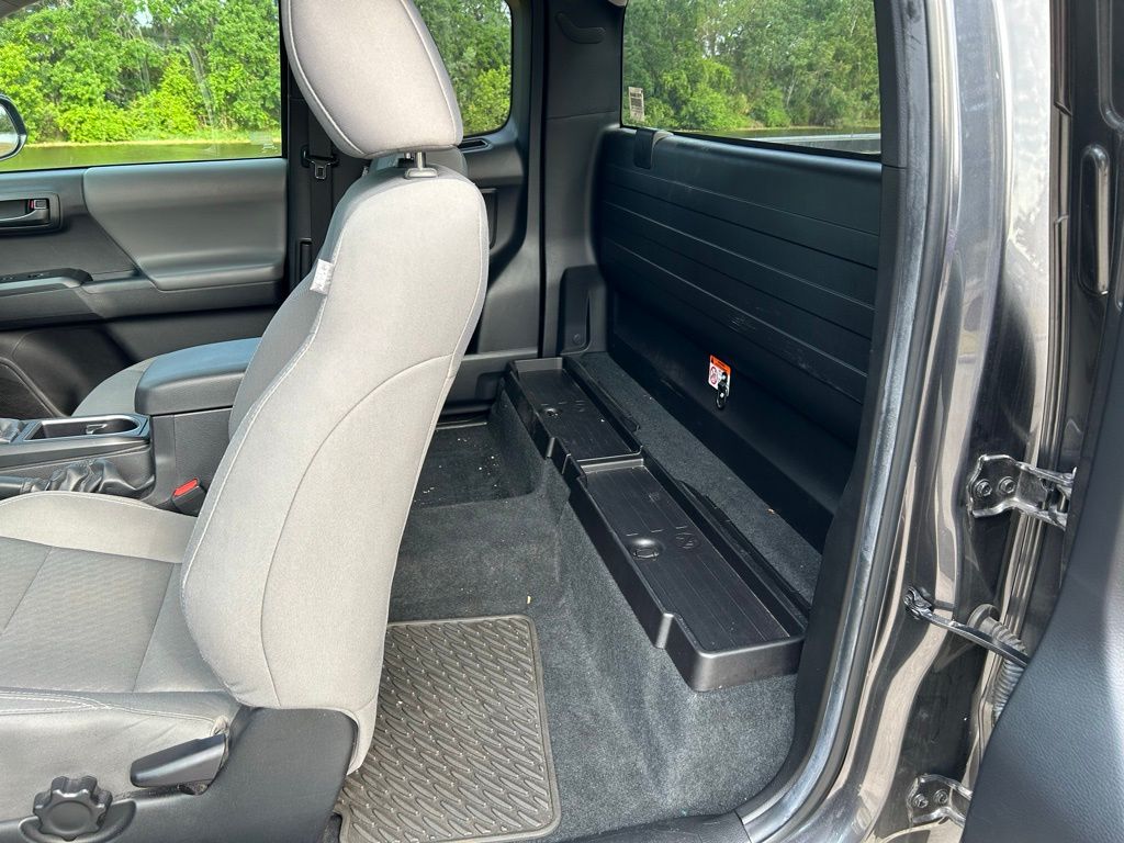 2023 Toyota Tacoma SR 13