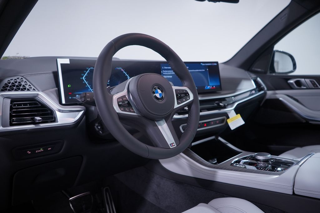 Thumbnail: 2026 BMW X5 - 6
