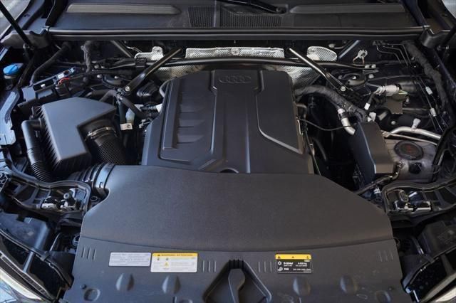 Thumbnail: 2025 Audi Q5 - 13