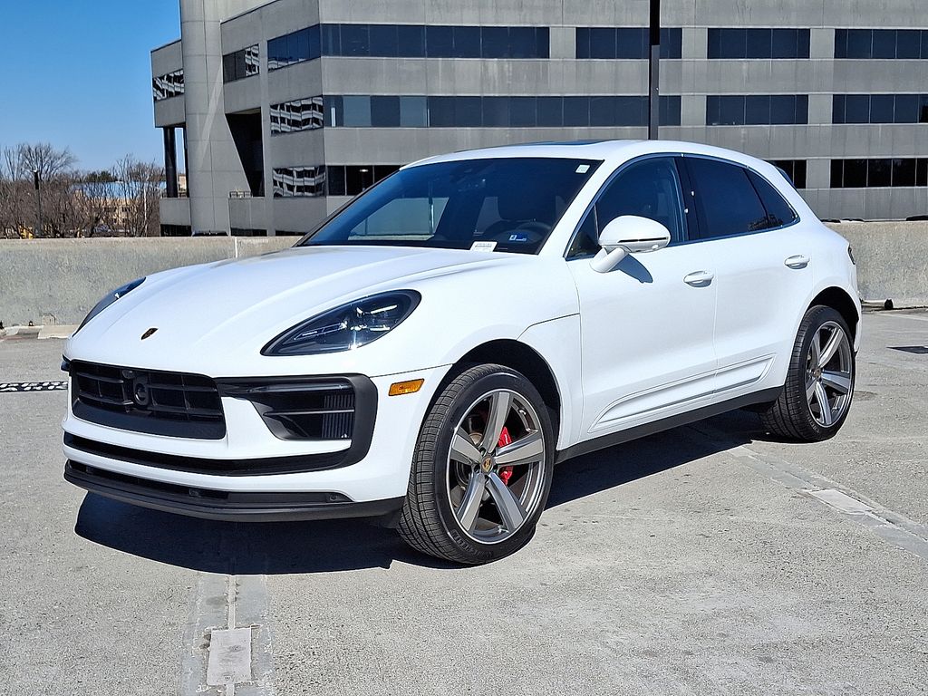 Thumbnail: 2026 Porsche Macan - 1