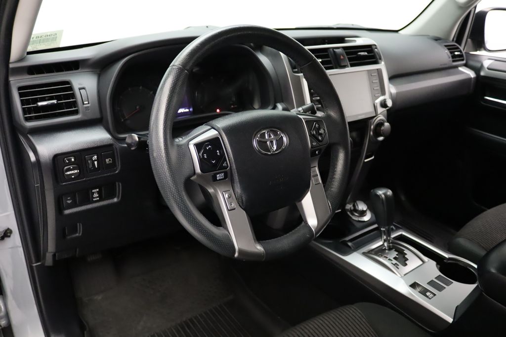 Thumbnail: 2021 Toyota 4Runner - 15