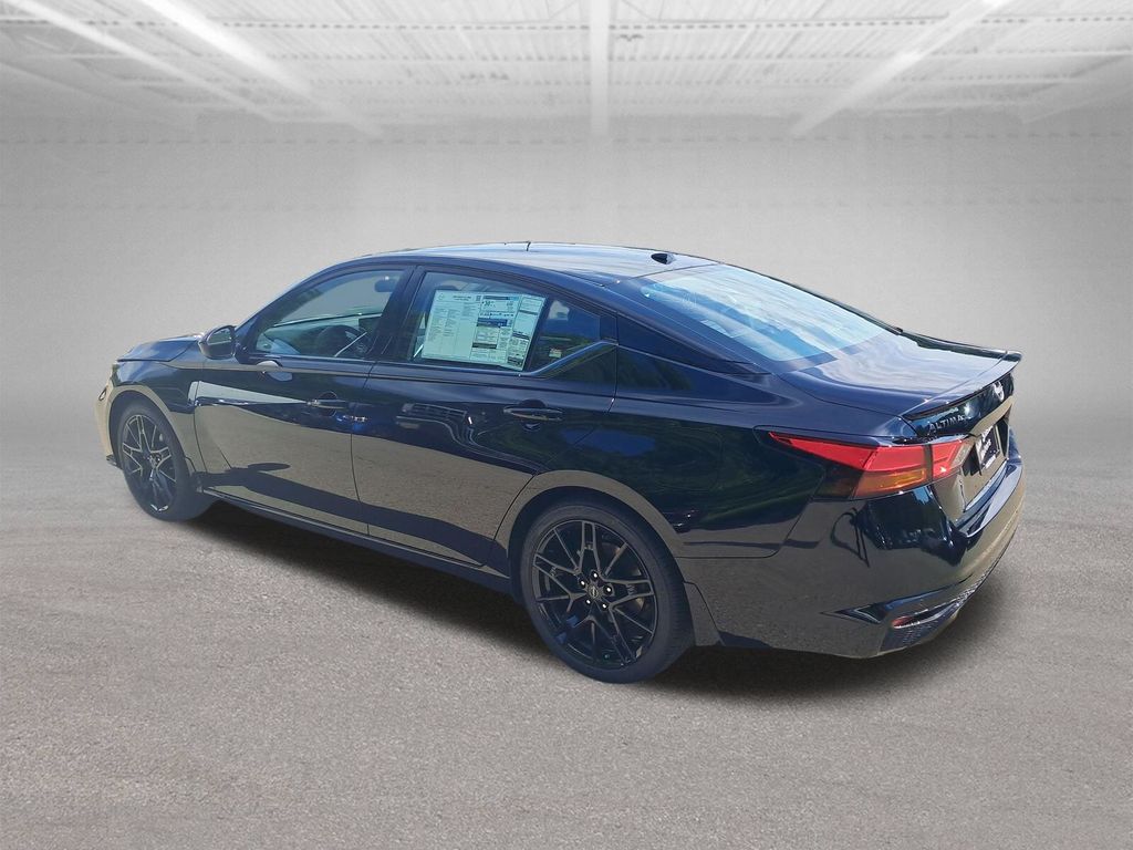 2026 Nissan Altima 2.5 SR Black at John Sisson Motors