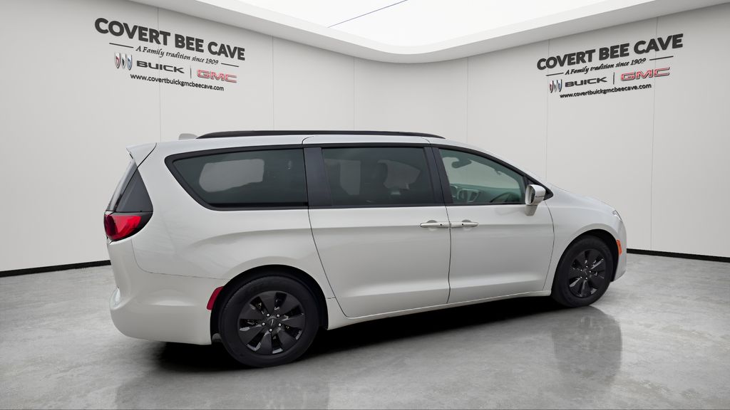 Used Car 2020 Chrysler Pacifica Hybrid  Limited For Sale Under $30,000 In Austin, Texas