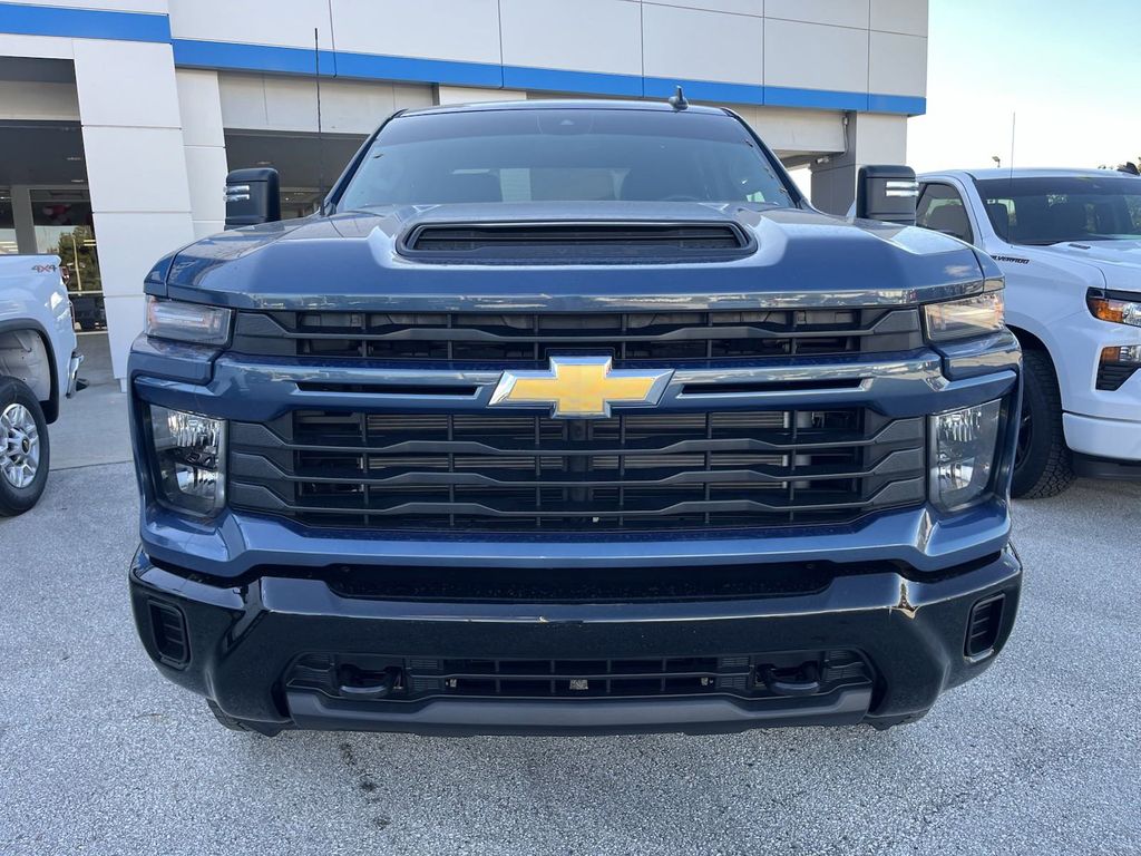 2025 Chevrolet Silverado 2500HD Custom 2