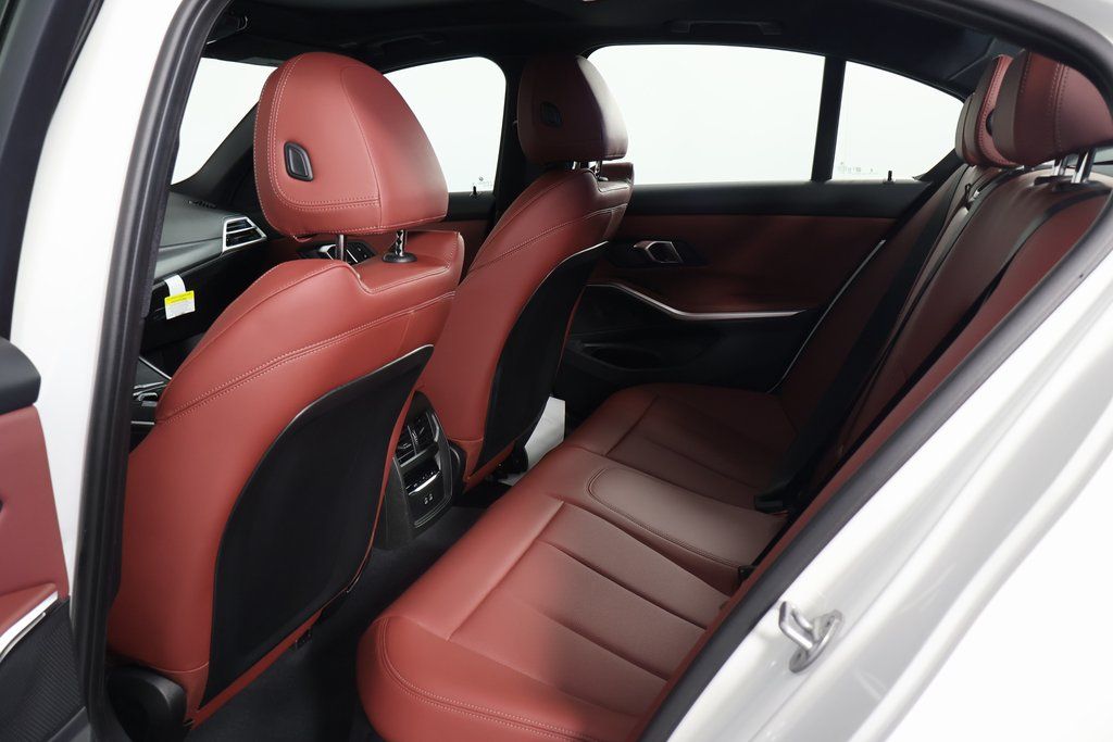 Thumbnail: 2026 BMW 3 Series - 6