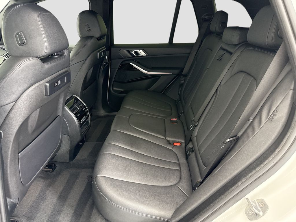 Thumbnail: 2020 BMW X5 - 20