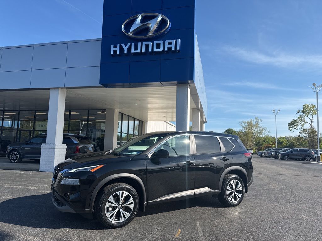 Super Black 2023 Nissan Rogue SV AWD SUV / Crossover All-Wheel Drive Continuously Variable Transmission