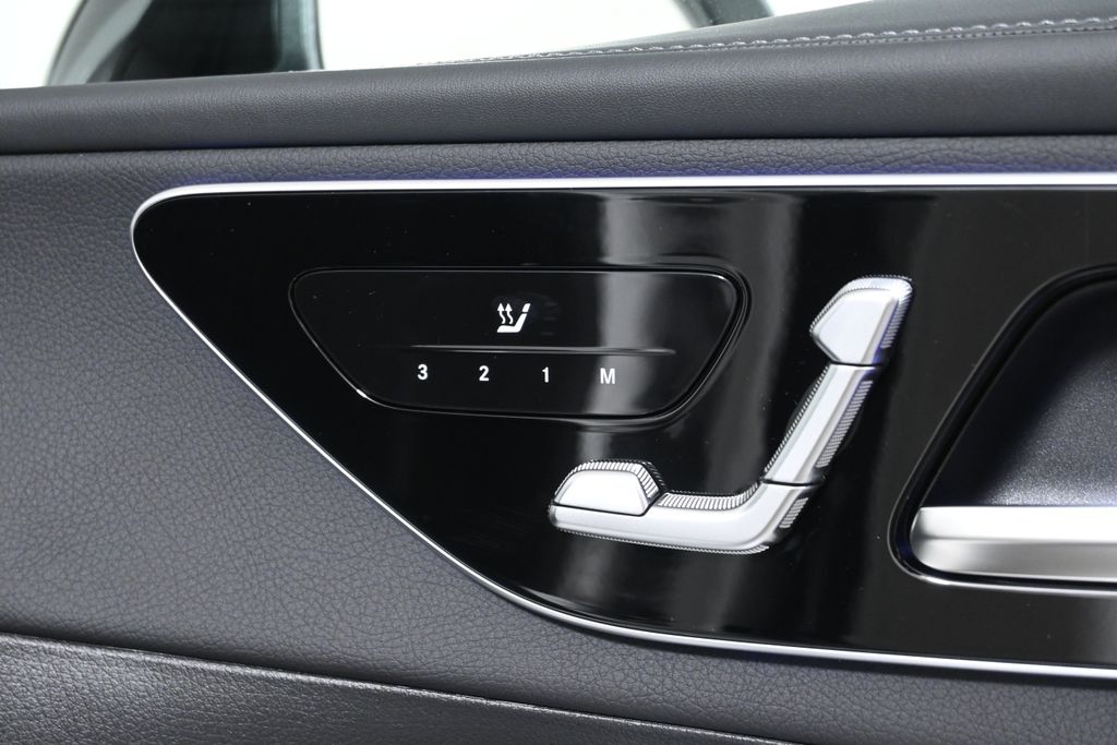 Thumbnail: 2026 Mercedes-Benz GLC - 22