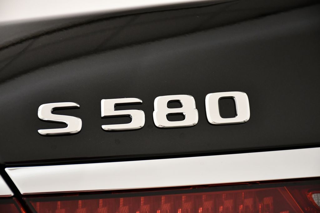 Thumbnail: 2026 Mercedes-Benz S-Class - 9